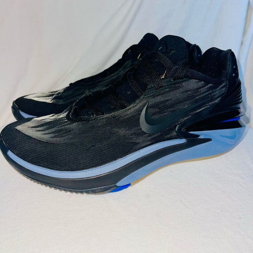 Nike Zoom GT Cut 2 - Black Racer Blue 

Lightly used - Size 6.5